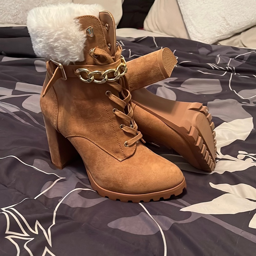 Boots for the winter brand new ordered online arch is to tall have flat feet